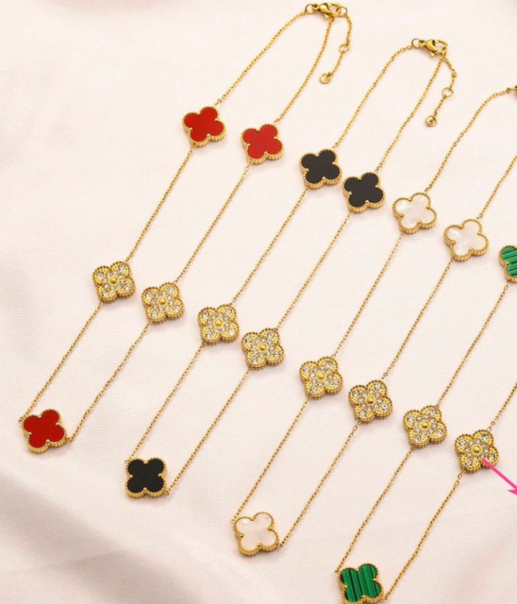 Five clover necklaces