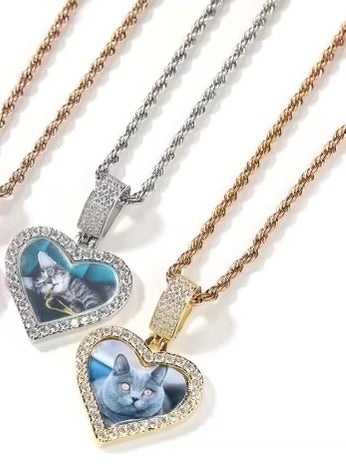 Small heart locket